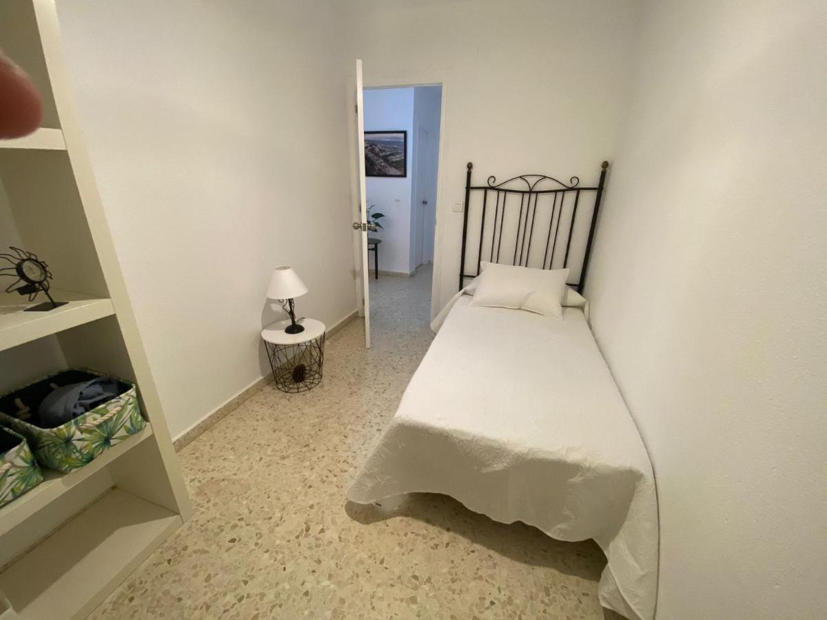 Apartamento En El Centro De เอสเตโปนา ภายนอก รูปภาพ